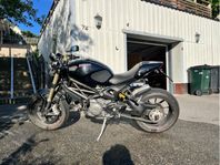 Ducati monster 1100 evo