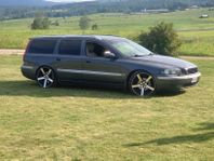 Volvo V70 -04 diesel A-traktor
