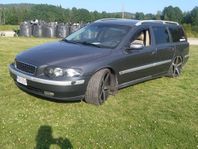 Volvo V70 -04 diesel A-traktor