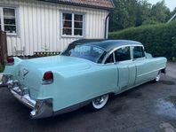 Cadillac Fleetwood Sixty Special 5.4 V8 Hydra-Matic