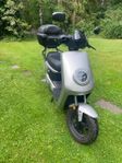 NIU M+ Sport - Perfekt elmoped av klass I för pendling!