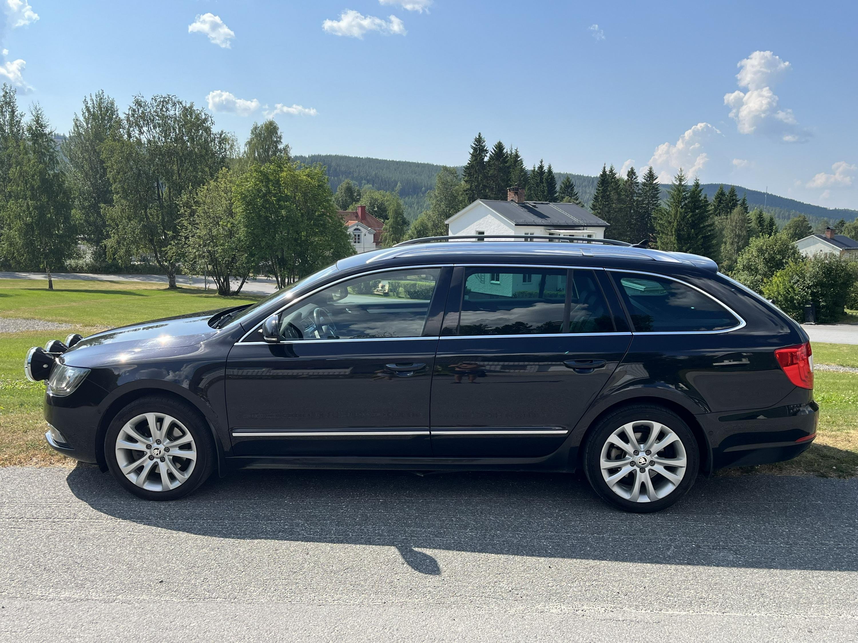 Škoda Superb Stasjonsvogn 2.0 TDI 4x4 DSG sekvensiell, 6-trinn, 170hk, 2014