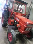 Traktor Universal 445