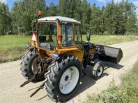 Valmet 502 med lastare och redskap