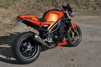 Triumph Speed Triple 1050 endast 3780 mil