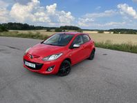 Mazda 2 1.3 - Lågmil, välservad, sommar- & vinterdäck