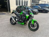 Kawasaki Z900 2020 – Unik stil, kraft & ljud!