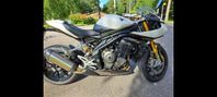 Triumph speed triple 1200rr