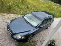 Volvo V70 2.5T Kinetic Euro 4 Nybesiktad kamrem bytt nyligen