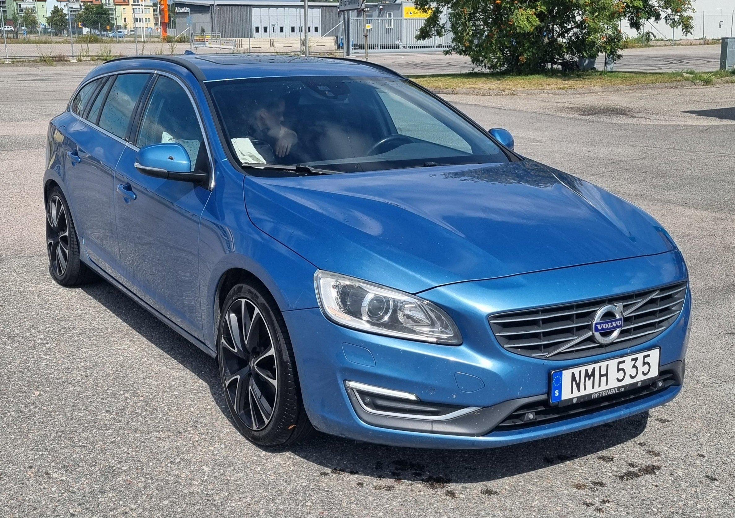 Volvo V60 D4 Manual, 181hp, 2014