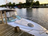 Crownline 250 CR Midcabin -2007 VP 5,7 