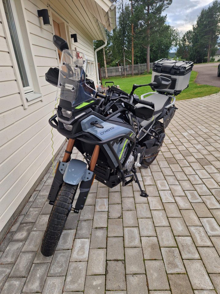 CF Moto 450 MT