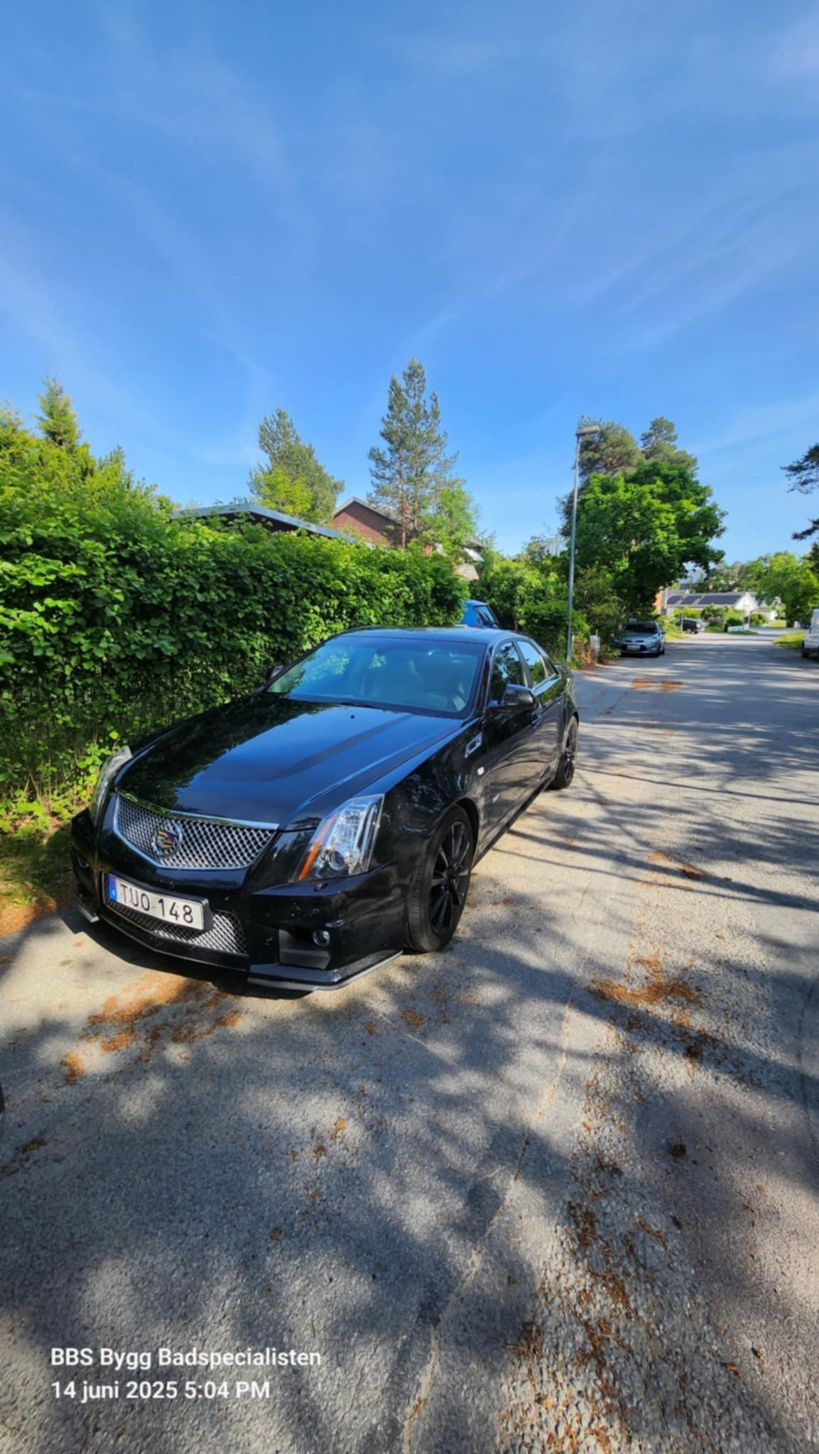 Cadillac CTS-V (EU) 6.2 V8 S/C Hydra-Matic, 564hp, 2012