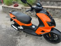 UNIK ORANGE PEUGEOT SPEEDFIGHT 4T – 2020