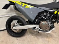 Husqvarna 701 SM, Välutrustad, Fabriksgaranti, nyskick
