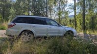 Subaru Outback 3.0 4WD drag soltak automat