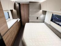 Adria Alpina 763 UK, AC & Mover