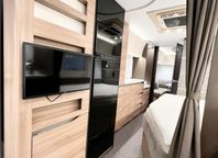 Adria Alpina 763 UK, AC & Mover