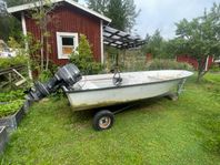 Motorbåt med Mercury 2-takt Classic Fifty