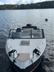 Uttern D65 med Mercury 200 Premium Edition