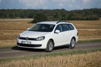 VW Golf Variant1.6TDI Automat|Skattad Besiktigad Bränslesnål