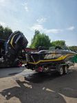 Nitro zv21 2018 Evinrude 300 G2 E-tec