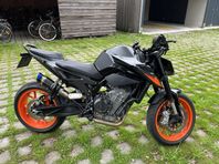 KTM DUKE 790