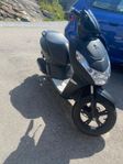 Peugeot Kisbee Black Edition, 2019, 900 mil, bra skick