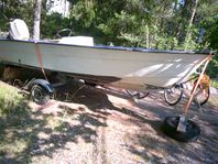 Styrpulpet med motor johnson 2 taktare 30hk