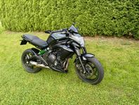 KAWASAKI ER6N : ABS AKRAPOVIC LEDBLINKERS