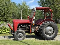 Traktor Massey Ferguson 35 årsm. 1959 med tillbehör