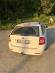 Skoda Octavia Kombi 2.0 TDI Elegance Euro 5