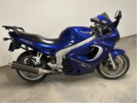 Triumph 955 Sprint ST