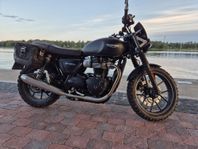Triumph Street Twin