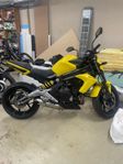 Kawasaki Er-6n ABS. Låga mil och i toppskick