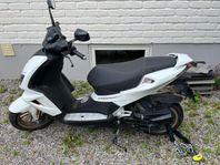 Peugeot Speedfight 4
