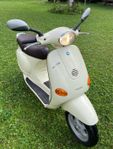 Piaggio Vespa ET4 125cc
