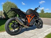 Super Duke R