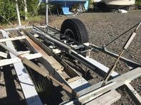 Båtkärra för segelbåt