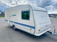 Adria Unica B 502 LH – Välvårdad husvagn med långbäddar!