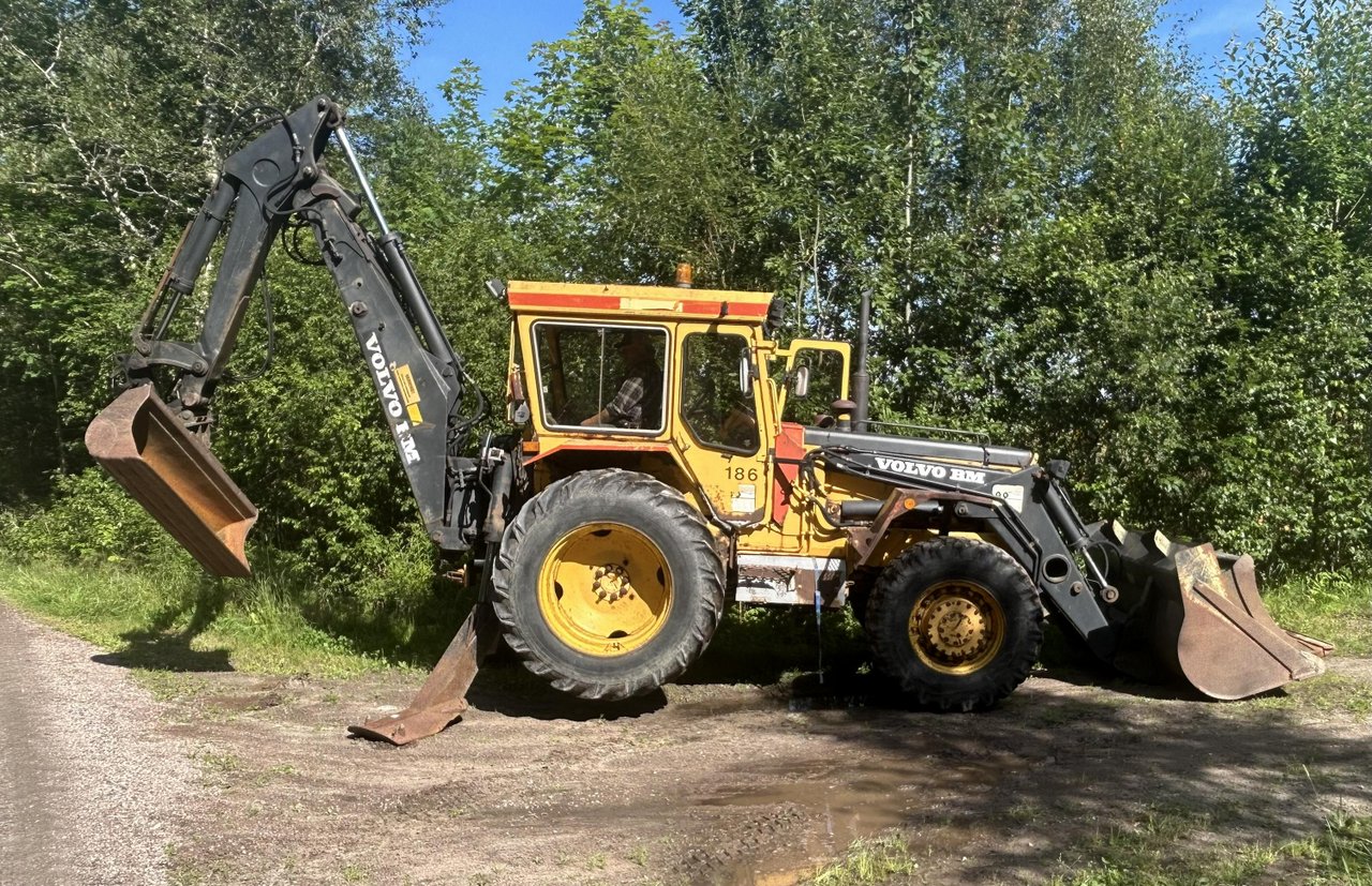 Volvo BM 646 traktorgrävare 4x4