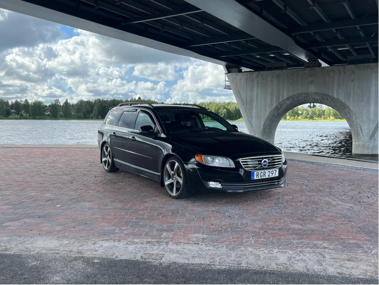 Volvo V70 D2 Geartronic Momen...