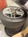 4 st Mercedes originalfälgar med Dunlop sommardäck (225/45 R
