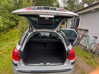 Peugeot 407 SW 3.0 V6 Euro 4 LÅGA MIL NYSERVAD NYBESIKTAD