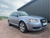 Audi a3 1.6 fsi A-traktor nyregistrerad
