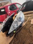 Lycktor till Peugeot 307.