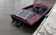 Mirage powerboat Chevrolet v8  