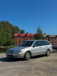 Nybesiktad Volvo V40 2.0T 2002