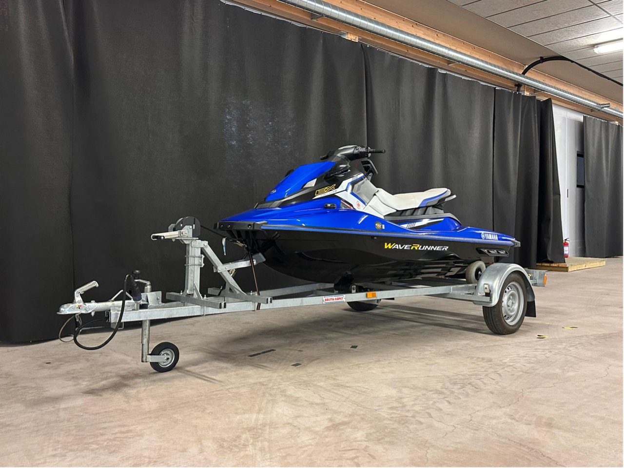 Yamaha EX-Delux + 80 Bålsta t...