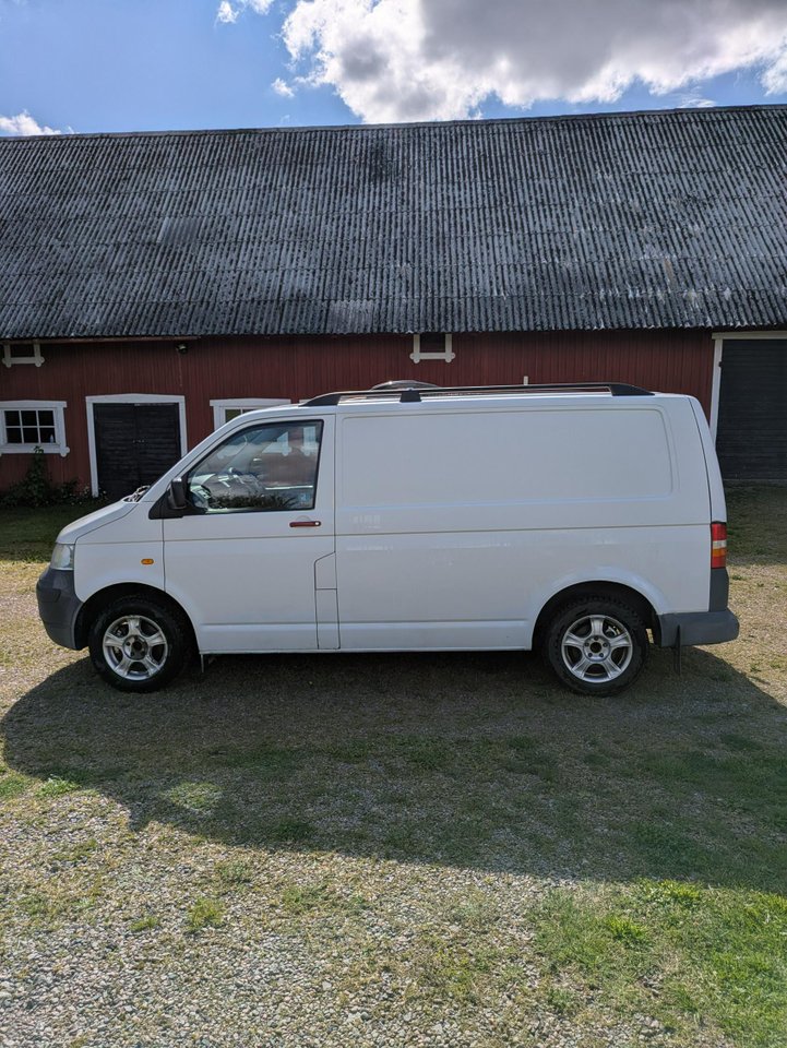 Volkswagen Transporter T5 1.9...